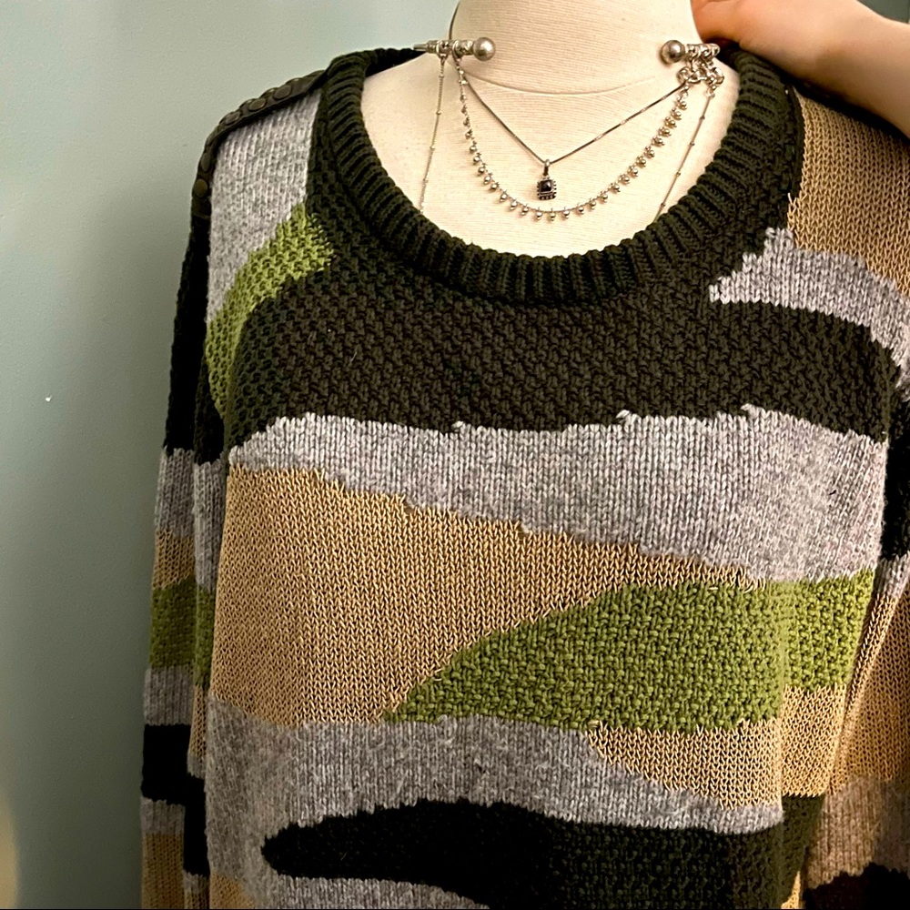 Multi-Colored And Patterned Sweater By Vince Camu… - image 3